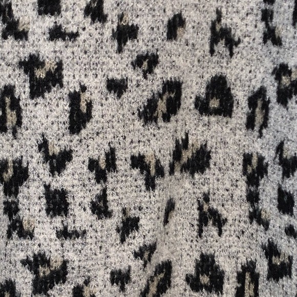 Workshop Republic Leopard Boho Sweater NWT - Picture 9 of 10